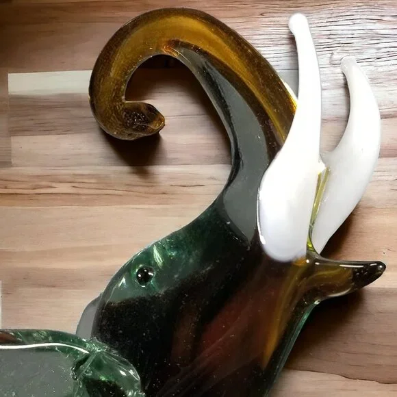 Murano Handblown Green Glass Elephant Figure W/Good Luck White Upward Tusk - Picture 15 of 16